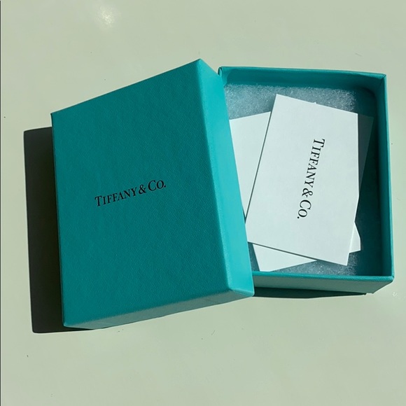 TIFFANY & CO Care Package - Picture 3 of 4
